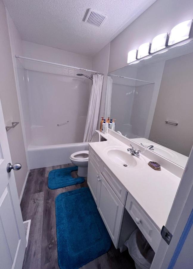 Best Garden House&3 Mins Bus Station Close C-Train&Free Parking YYC Kültér fotó